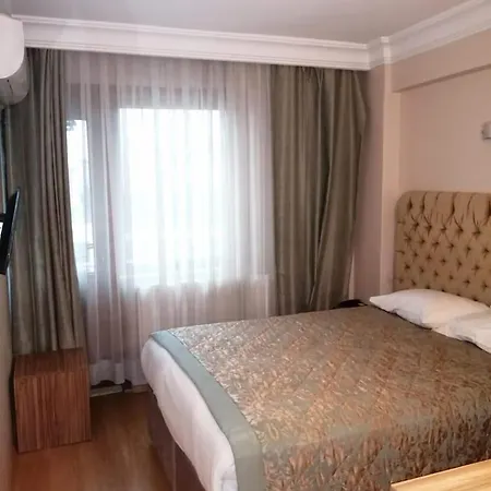 Hotel Grand Ant