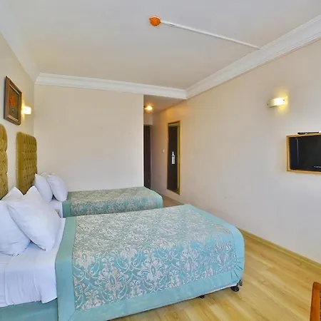 Hotel Grand Ant 3*