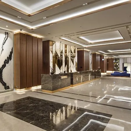 Hilton Maslak Hotel 5*
