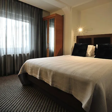 Parkhouse & Hotell 3*