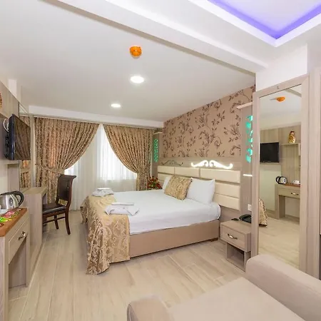 Raimond Hotel