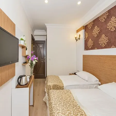 Raimond Hotel 3*