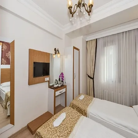 Raimond Istanbul