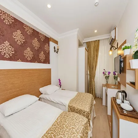 Raimond Hotel