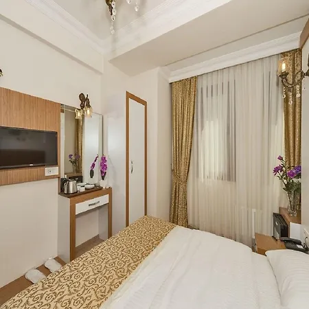 Raimond Hotel 3*