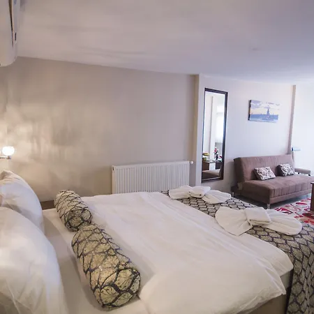 Aparthotel Carina