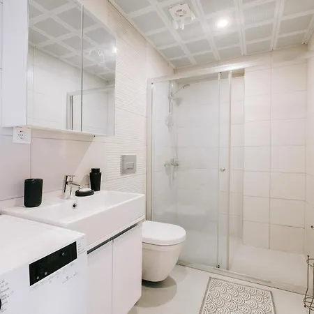 Chic Flat W Balcony 5 Min To Moda Coast In Kadikoy * イスタンブール