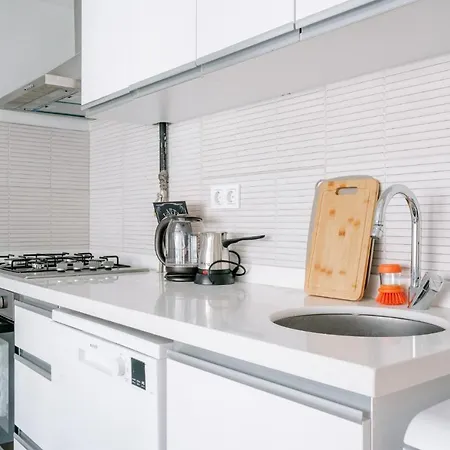 Chic Flat W Balcony 5 Min To Moda Coast In Kadikoy イスタンブール