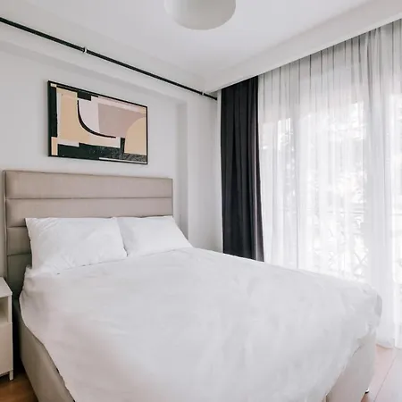 Chic Flat W Balcony 5 Min To Moda Coast In Kadikoy アパート *