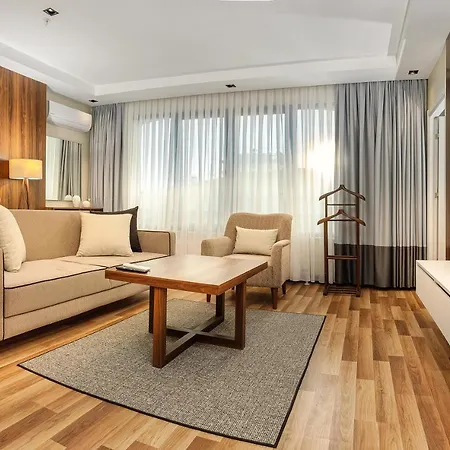 La Mia Otel