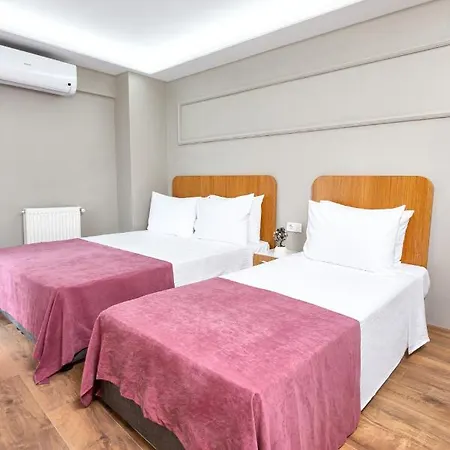 Hotel Ria Boutique 4*
