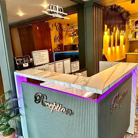 Hotel Crowned Istanbul