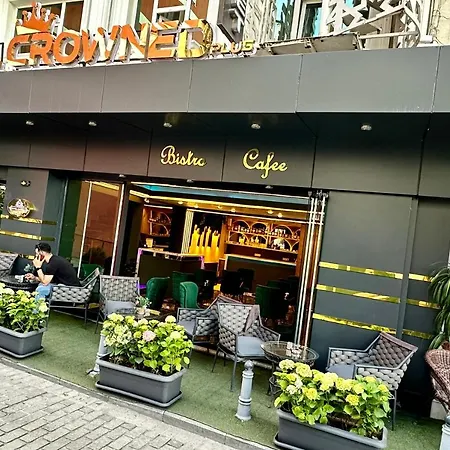 Crowned Hotel Istanbul