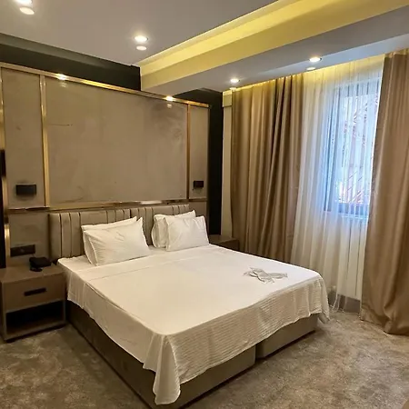 酒店 Istanblu Atasehir 3*