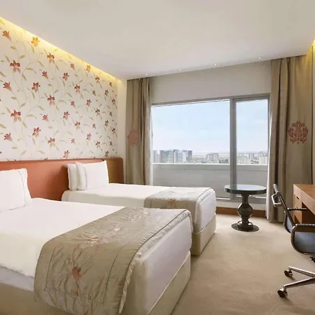 Hotel Ramada Plaza Atakoy 5*