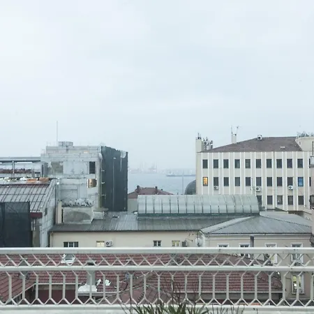 Apartment Fil