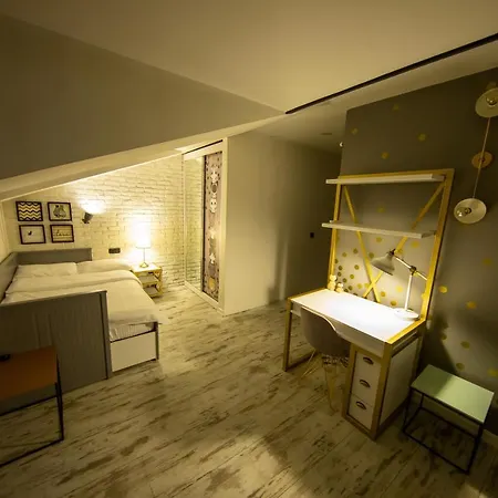 Ava Center Aparthotel *
