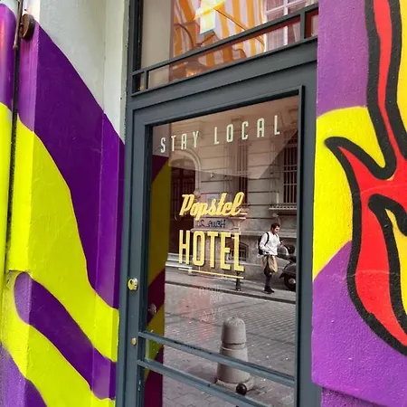 Popstel Hotel *