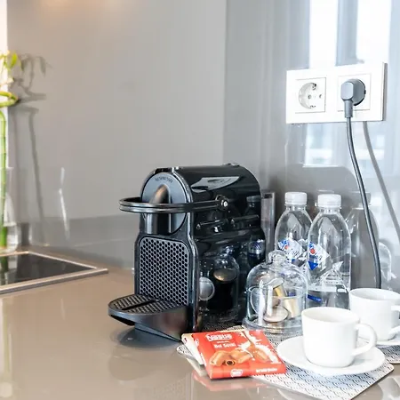 Appartement Near Airport Metro 1-bdr Wi-fipoolgym
