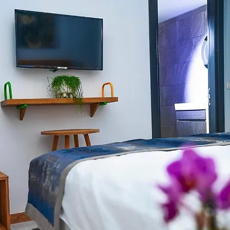 The Gate Kadikoey Downtown 4*