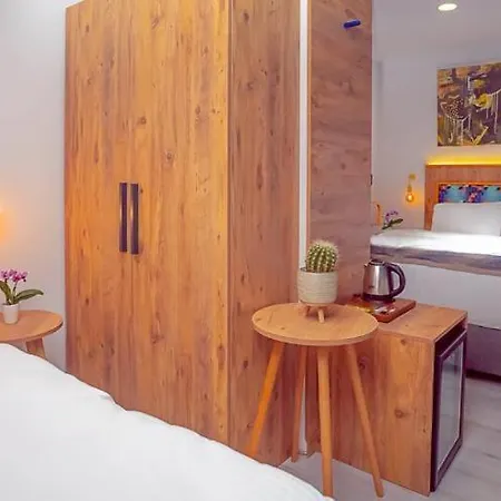 Hotel The Gate Kadikoey Downtown 4*