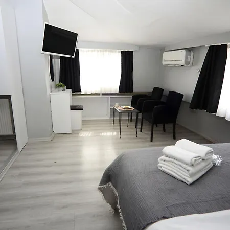 Arkem Deluxe Hotel 2*