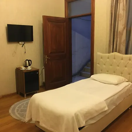 Bed & Breakfast Nuray 2*
