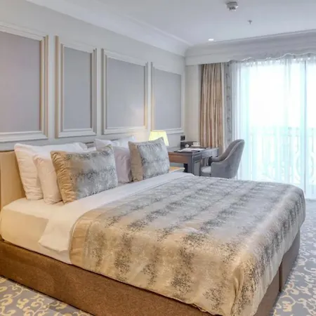 Dekalb Istanbul