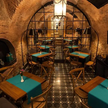 Pino Hotel