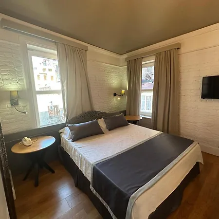 Pino Istanbul