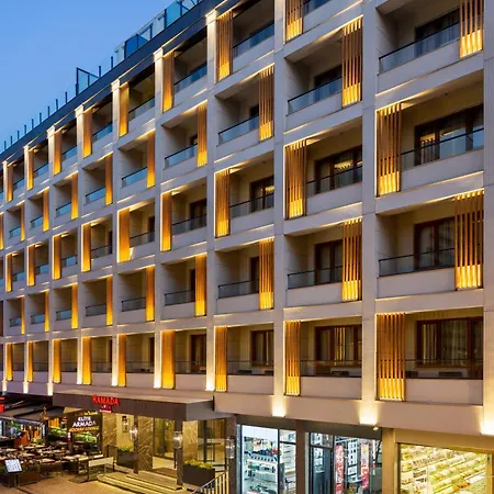 Ramada Plaza Sultanahmet 5*