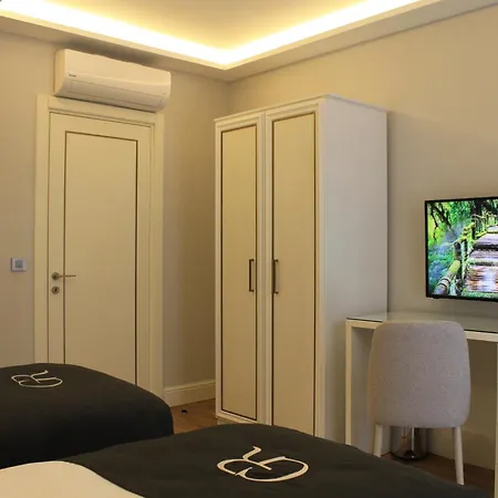 Otel Garlon