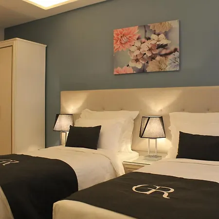 Garlon Otel
