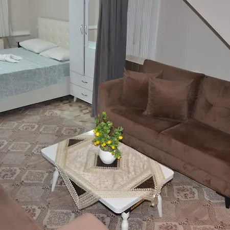 Isil Aparthotel *