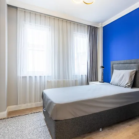 Апартаменты Balat Apartments-orange And Blue Стамбул
