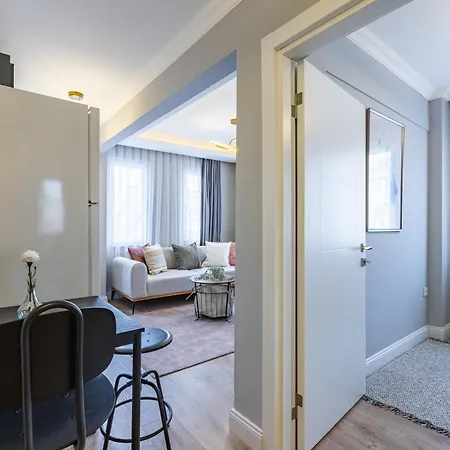 Апартаменты Balat Apartments-orange And Blue