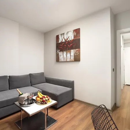 Nish Atasehir Otel