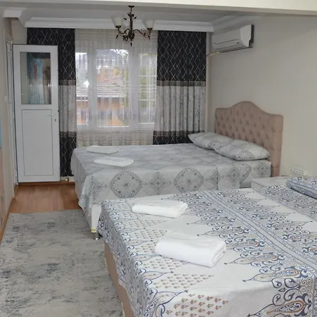 Aparthotel Isil *