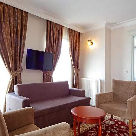 Hotel Aren 3*
