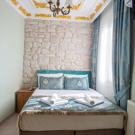 Sayina Hotel