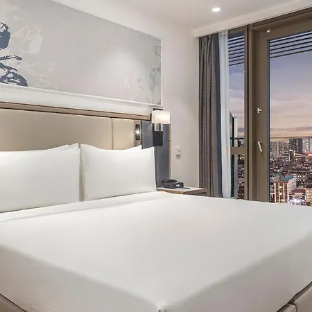 Hilton Mall Of Hotel 5*