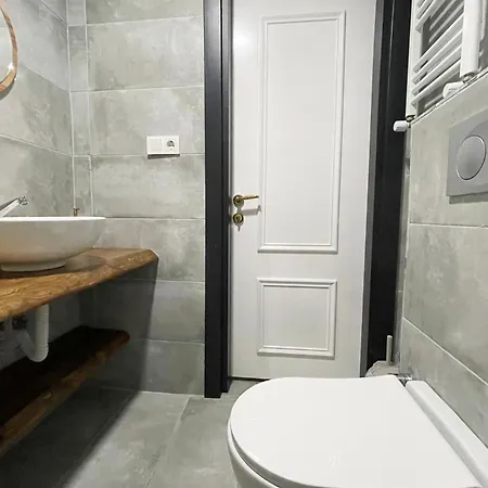 2br And 2bath Garden Pat Near To Nisantasi And Taksim #1 Appartamento