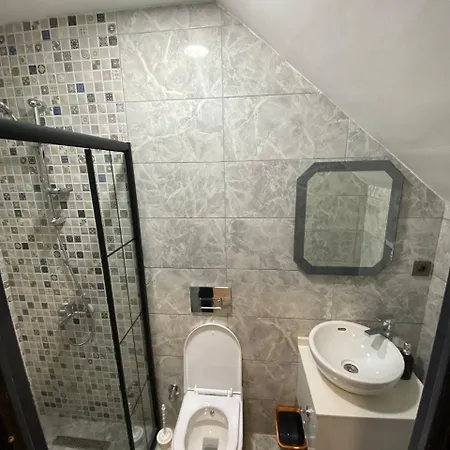 Rezo Aparthotel *