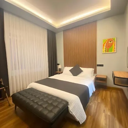 Sahar Sultan Hotel *
