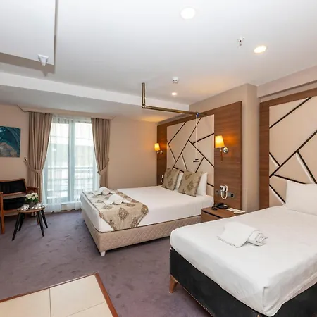 Hotel Litros & 4*