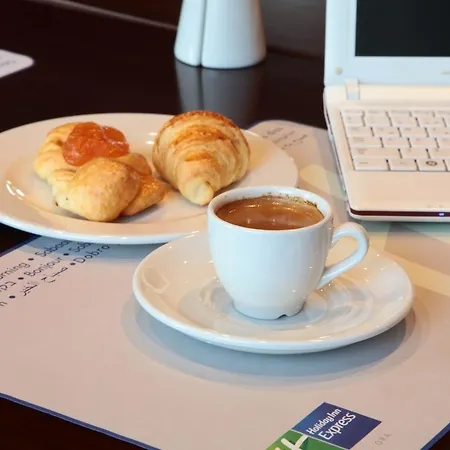 Hotel Express Istanbul-ora Istanbul