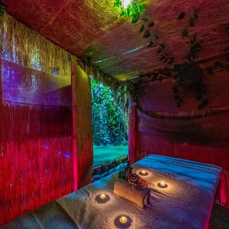 Hotel Litros &