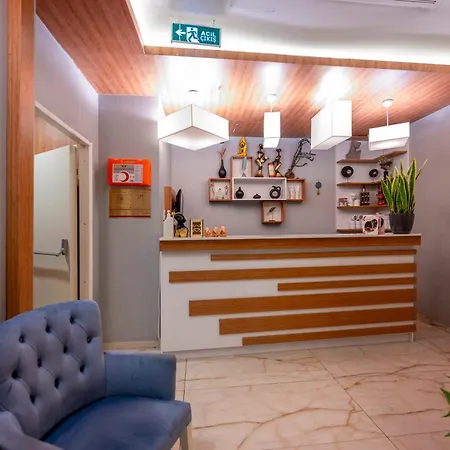 Hotel Litros &