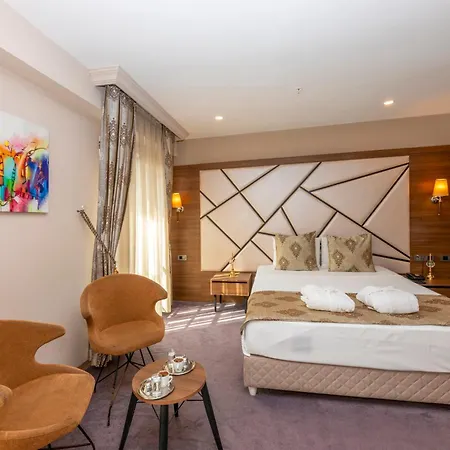 Hotel Litros & 4*