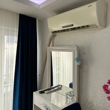 Hotel Taksim Istiklal 3*